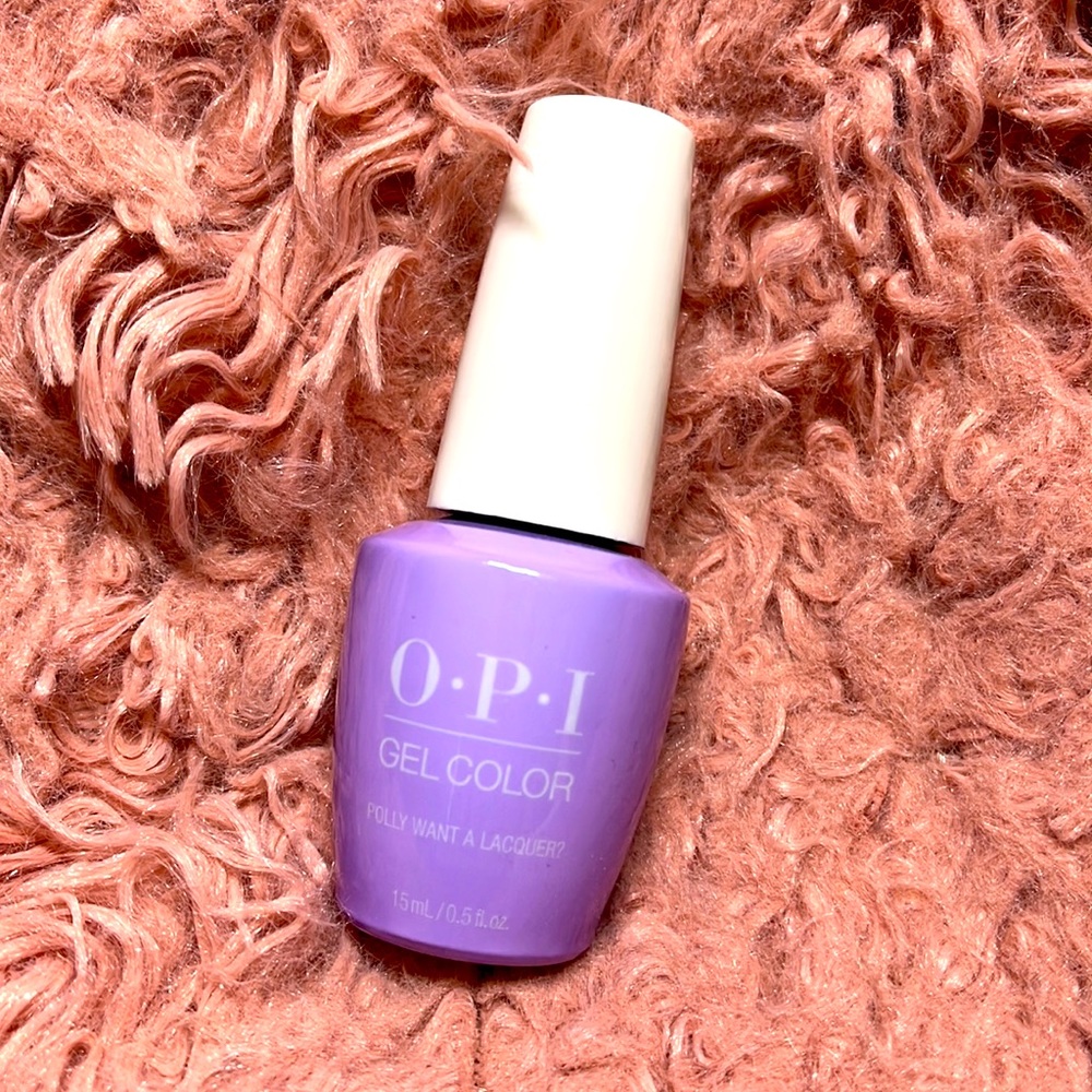 O.P.I (Polly Want A Lacquer?)